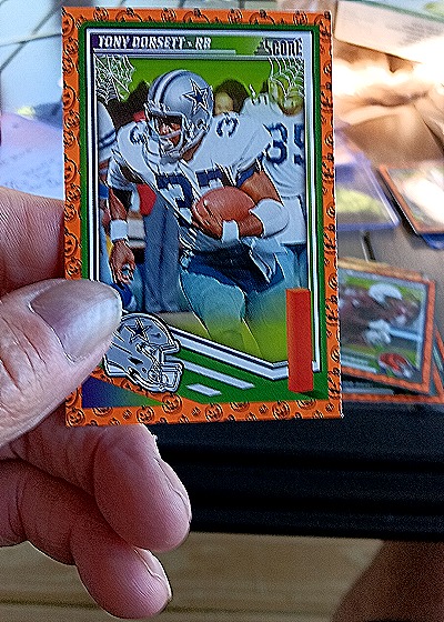 2025 Panini Score-A-Treat #202 Tony Dorsett — front
