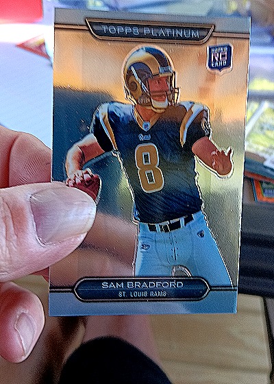2010 Topps Platinum Sam Bradford Rookie Card — front