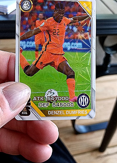 2022 Panini FIFA World Cup #20 Denzel Dumfries — front