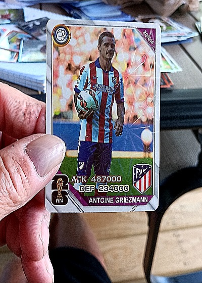 2022 Panini Adrenalyn XL #412 Antoine Griezmann — front