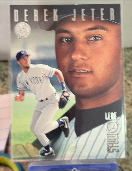 1996 Leaf Studio #33 Derek Jeter — front