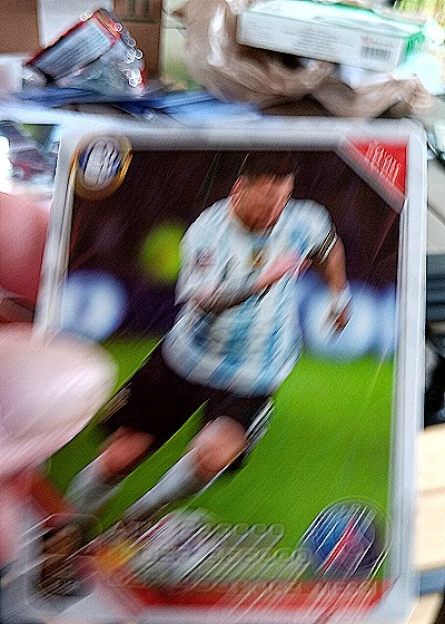 2022 Panini FIFA World Cup #7 Lionel Messi — front