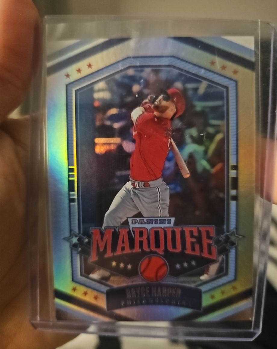 2022 Panini Chronicles Marquee #17 Bryce Harper — front