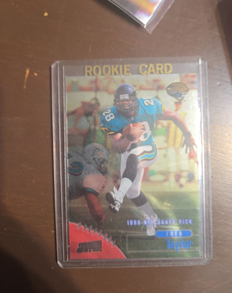 1998 Stadium Club Rookie Card Fred Taylor — front
