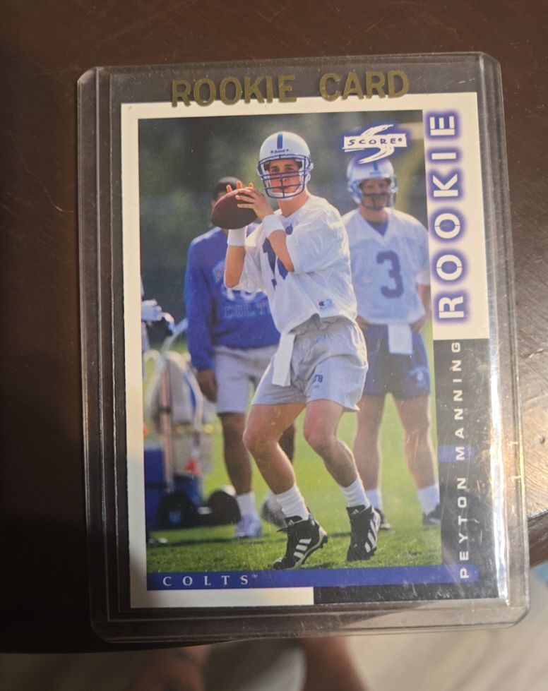1998 Score #233 Peyton Manning Rookie Card — front