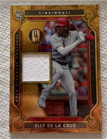 2023 Panini Chronicles Gold Standard Swatches #GSS-ED Elly De La Cruz — front