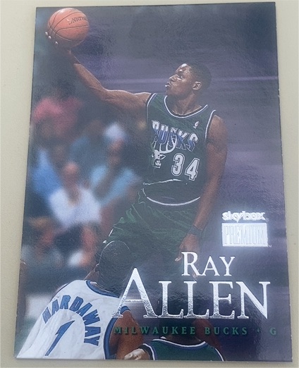 1999 Skybox Premium #25 Ray Allen — front