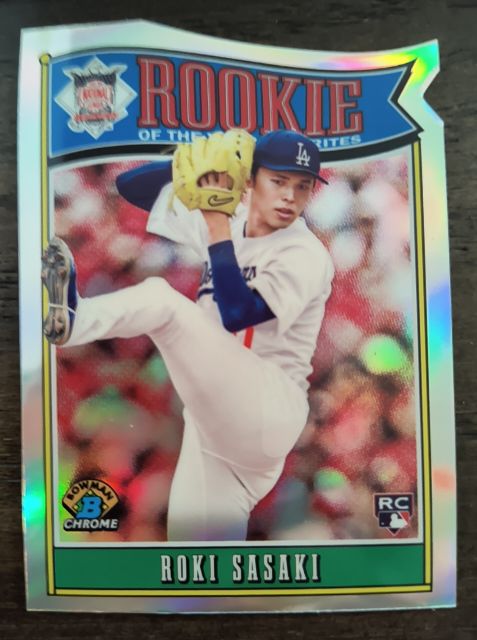 2025 Bowman Chrome #ROY-10 Roki Sasaki Rookie of the Year Favorites — front