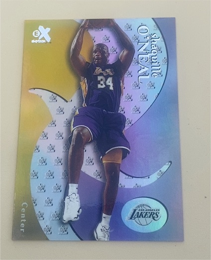 1999-00 Skybox E-X #22 Shaquille O'Neal — front
