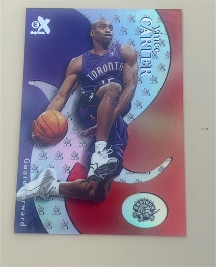 1999-00 Skybox E-X #16 Vince Carter — front