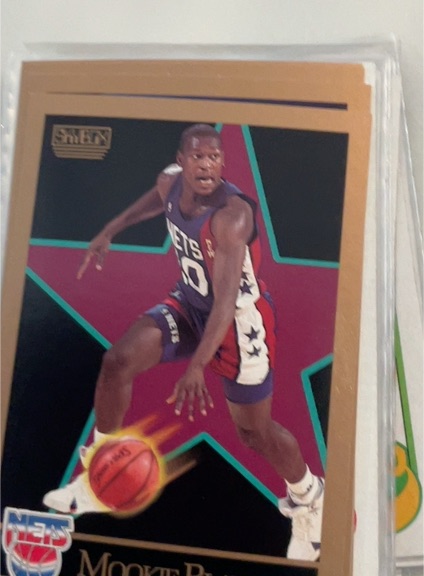 1990-91 SkyBox #176 Mookie Blaylock — front