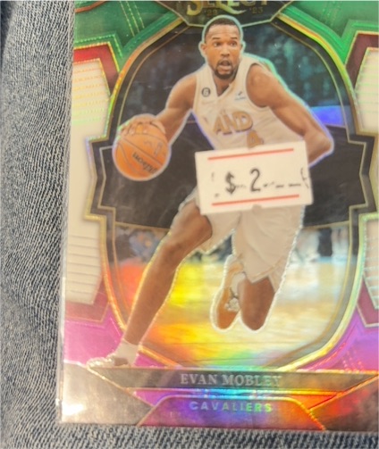 2022-23 Panini Select #44 Evan Mobley — front