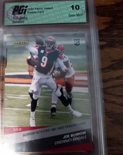 2020 Panini Instant Rookie Card Joe Burrow — front