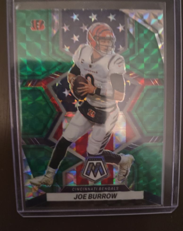 2022 Panini Mosaic #255 Joe Burrow — front