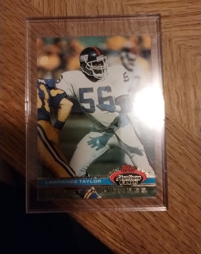 1991 Topps Stadium Club #Lawrence Taylor Charter Member — front