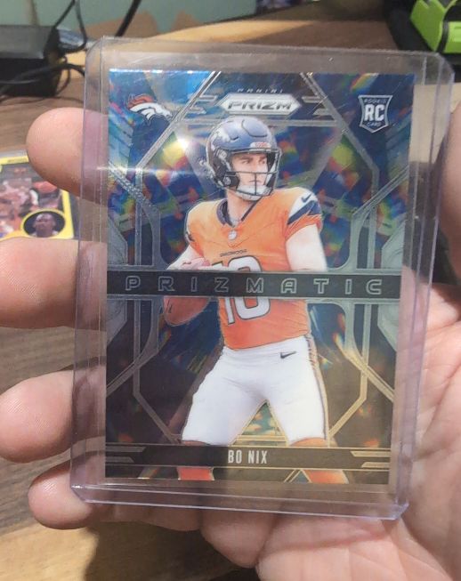 2024 Panini Prizm Prizmatic #11 Bo Nix — front