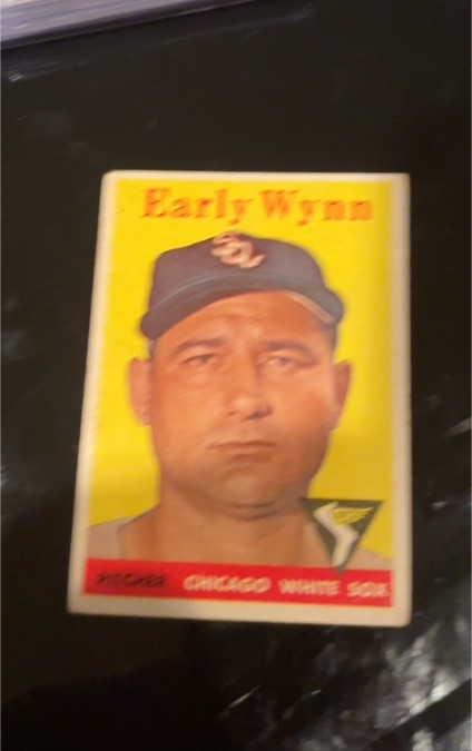 1958 Topps #100 Early Wynn — front