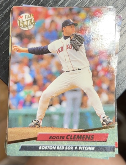 1992 Fleer Ultra #15 Roger Clemens — front