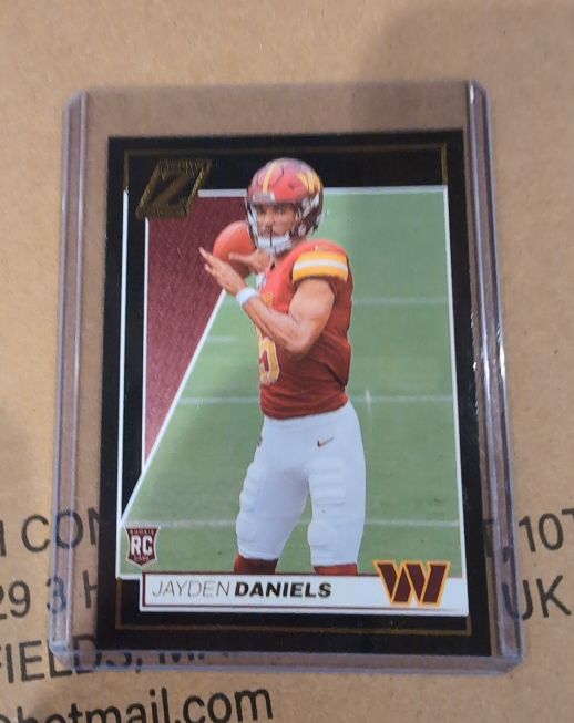 2024 Panini Zenith #148 Jayden Daniels — front