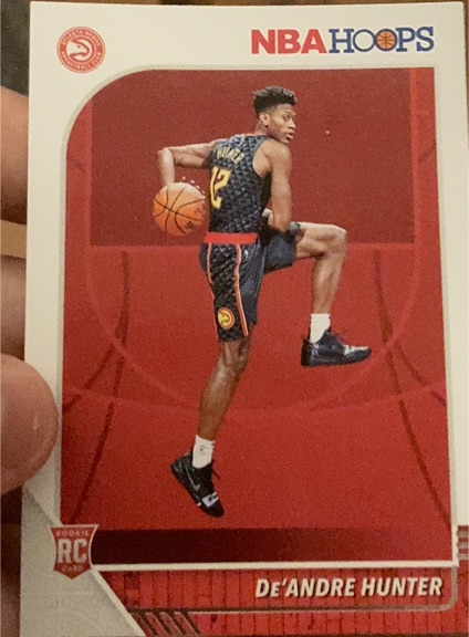 2019-20 Panini NBA Hoops #202 De'Andre Hunter — front