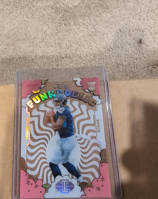 2022 Panini Illusions #F-18 Malik Willis Funkadelic Rookie Card — front