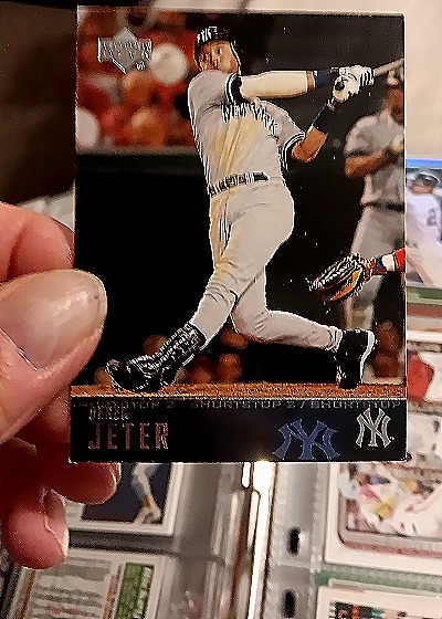 2001 Upper Deck #141 Derek Jeter — front