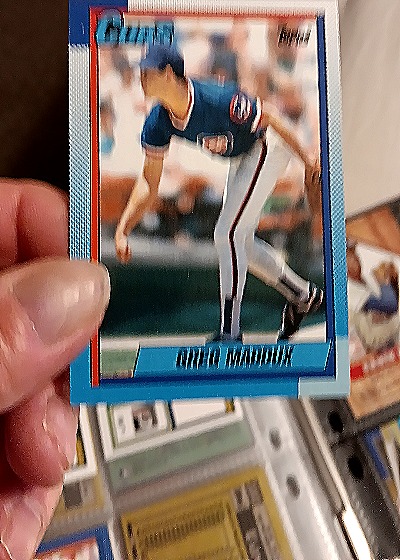 1990 Topps #715 Greg Maddux — front