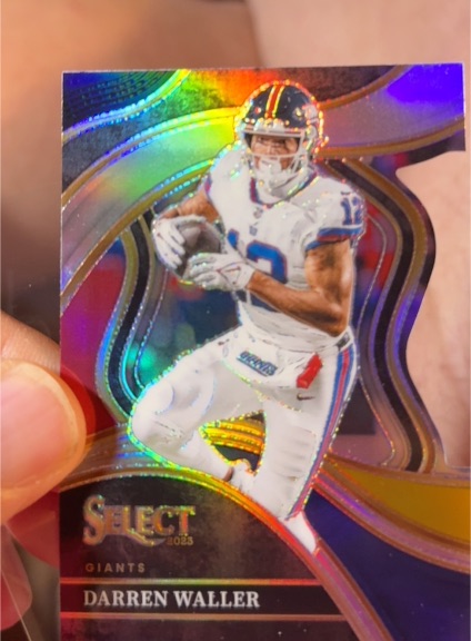 2023 Panini Select Darren Waller Club Level Red Yellow Die Cut #280 — front