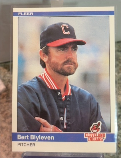 1984 Fleer #536 Bert Blyleven Cleveland Indians — front