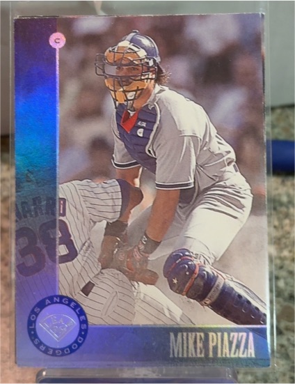 1996 Leaf #200 Mike Piazza — front