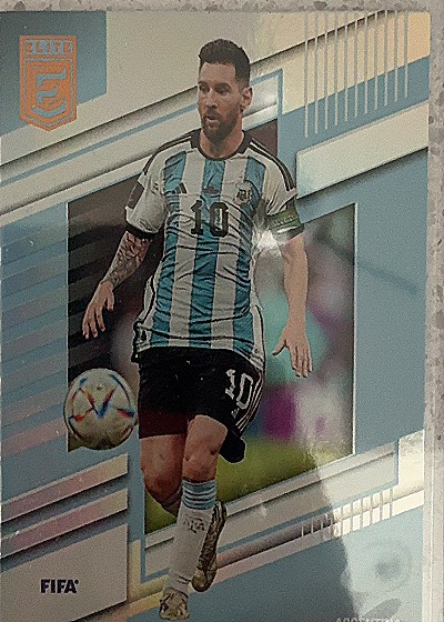 2022-23 Panini Donruss Elite FIFA #18 Lionel Messi — front