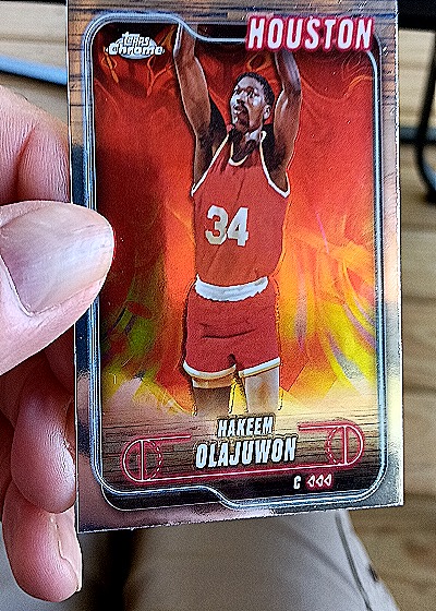 2024-25 Topps Chrome #115 Hakeem Olajuwon — front