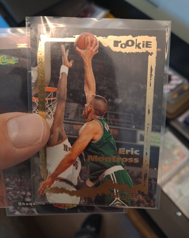 1994-95 Skybox Emotion #106 Eric Montross Rookie Card — front