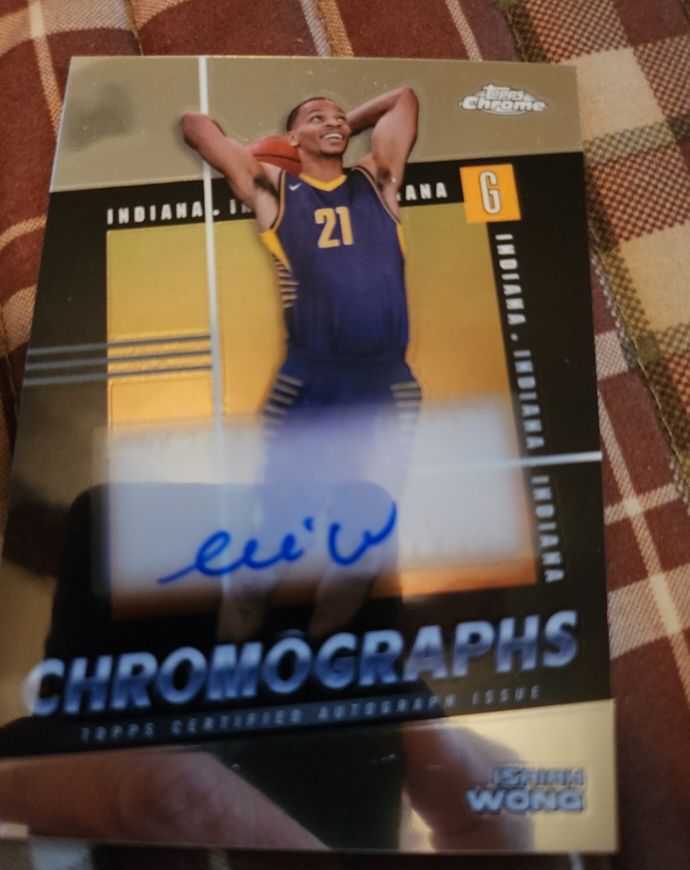 2024-25 Topps Chrome #C-IW Isaiah Wong — front