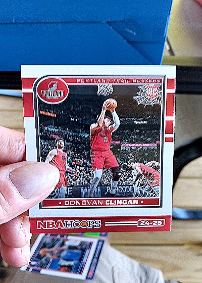 2024-25 Panini NBA Hoops #261 Donovan Clingan — front