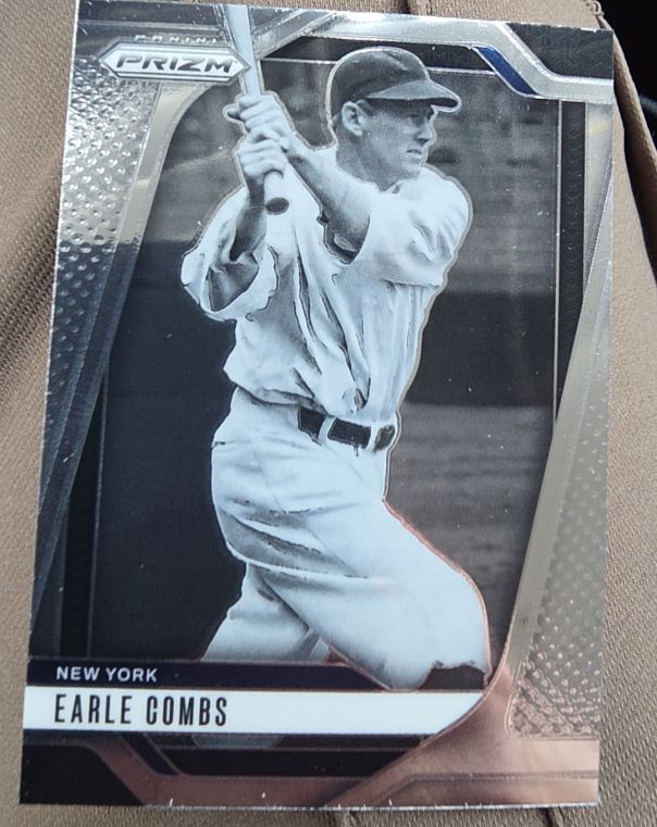 2013 Panini Prizm Earle Combs — front