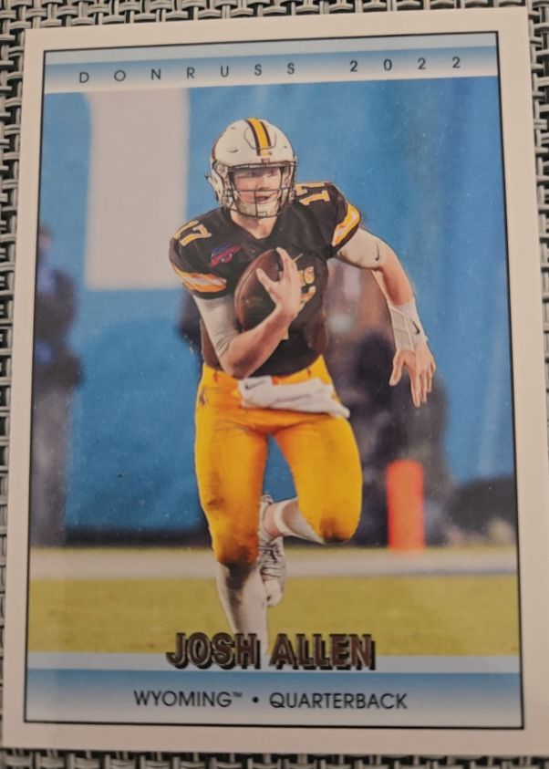 2022 Panini Chronicles Draft Picks Donruss Retro #21 Josh Allen — front