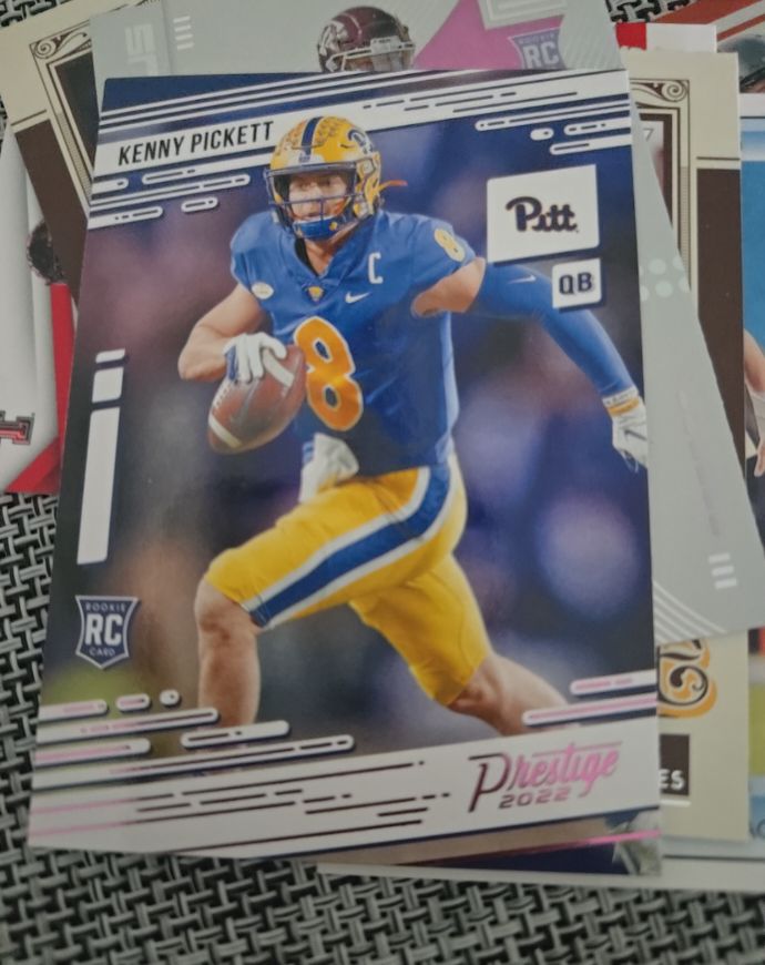 2022 Panini Chronicles Prestige Draft Picks #8 Kenny Pickett — front