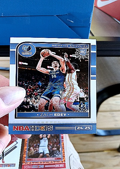 2024-25 Panini NBA Hoops #256 Zach Edey — front