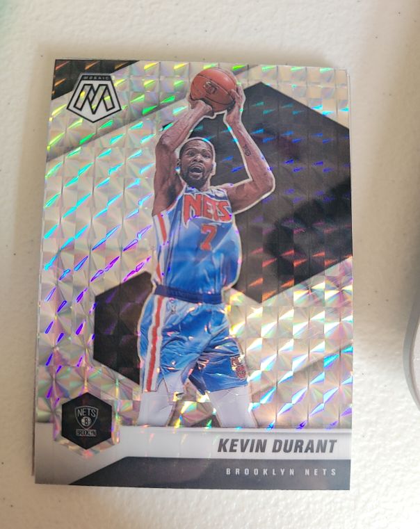 2020-21 Panini Mosaic #7 Kevin Durant — front