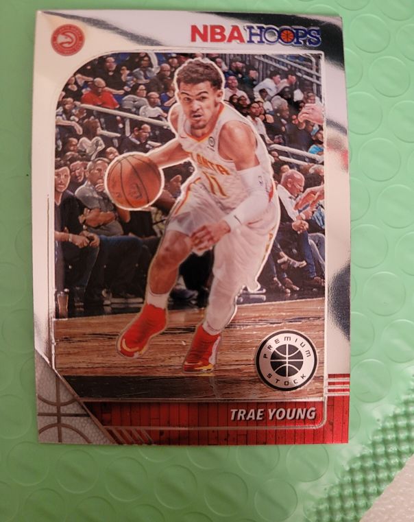 2019-20 Panini NBA Hoops Premium Stock #1 Trae Young — front