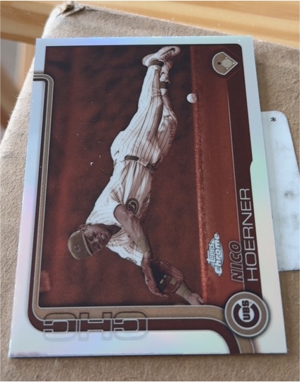 2025 Topps Chrome #107 Nico Hoerner — front