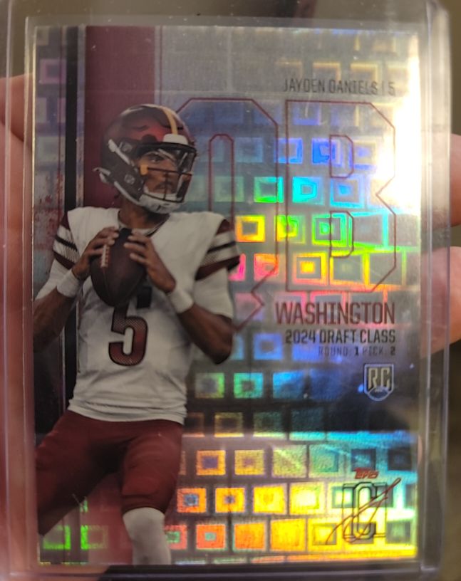 2024 Topps Signature Class #194 Jayden Daniels — front