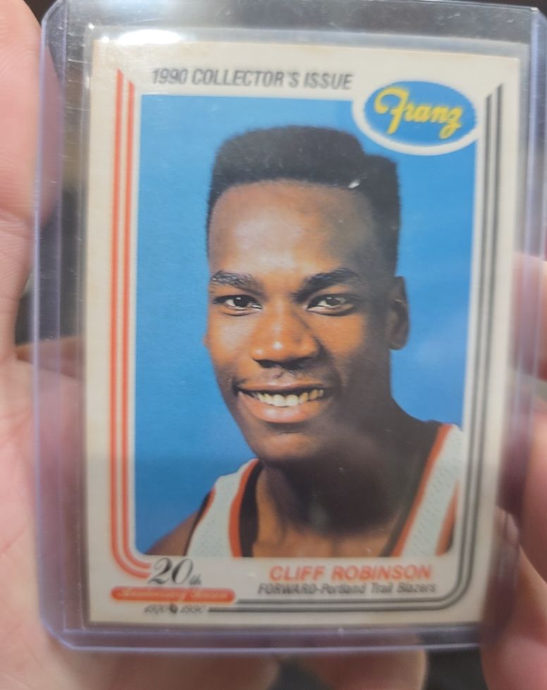 1990 Franz #10 Cliff Robinson — front