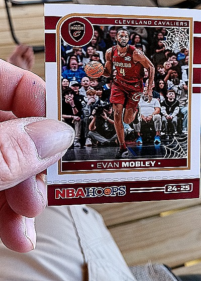 2024-25 Panini NBA Hoops #24-25 Evan Mobley — front