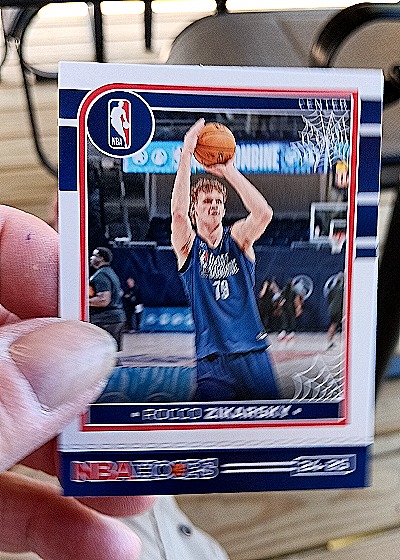 2024-25 Panini Haunted Hoops #25 Rocco Zikarsky — front