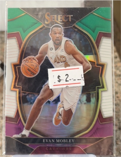 2022-23 Panini Select #44 Evan Mobley — front