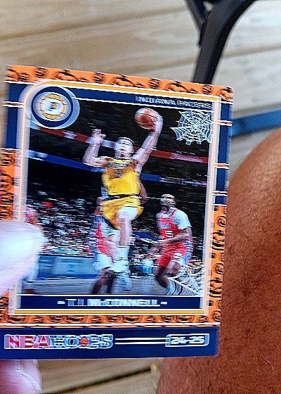 2024-25 Panini NBA Hoops #64 T.J. McConnell — front