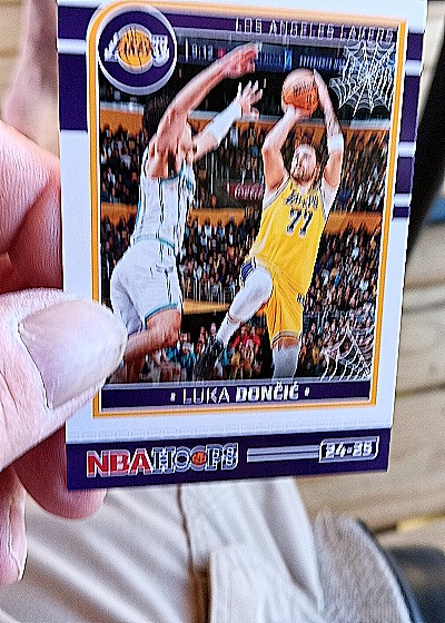 2024-25 Panini NBA Hoops #134 Luka Dončić — front