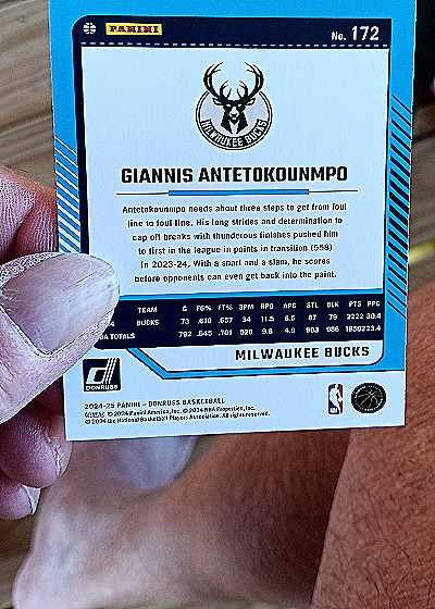 2024-25 Panini Donruss #172 Giannis Antetokounmpo — back